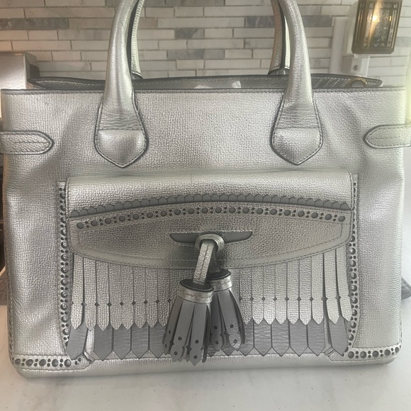 Burberry Silver Borque Banner Satchel with Structured Design - Picture 2 of 12